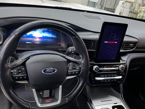 Used 2021 Ford Explorer ST w/ Equipment Group 401A image 19