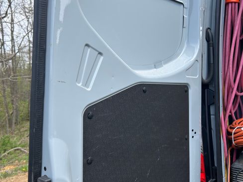 Used 2024 Mercedes-Benz Sprinter 2500 image 9