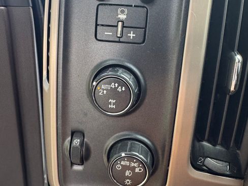 Used 2018 GMC Sierra 1500 Denali w/ Denali Ultimate Package AWD/4WD image 16