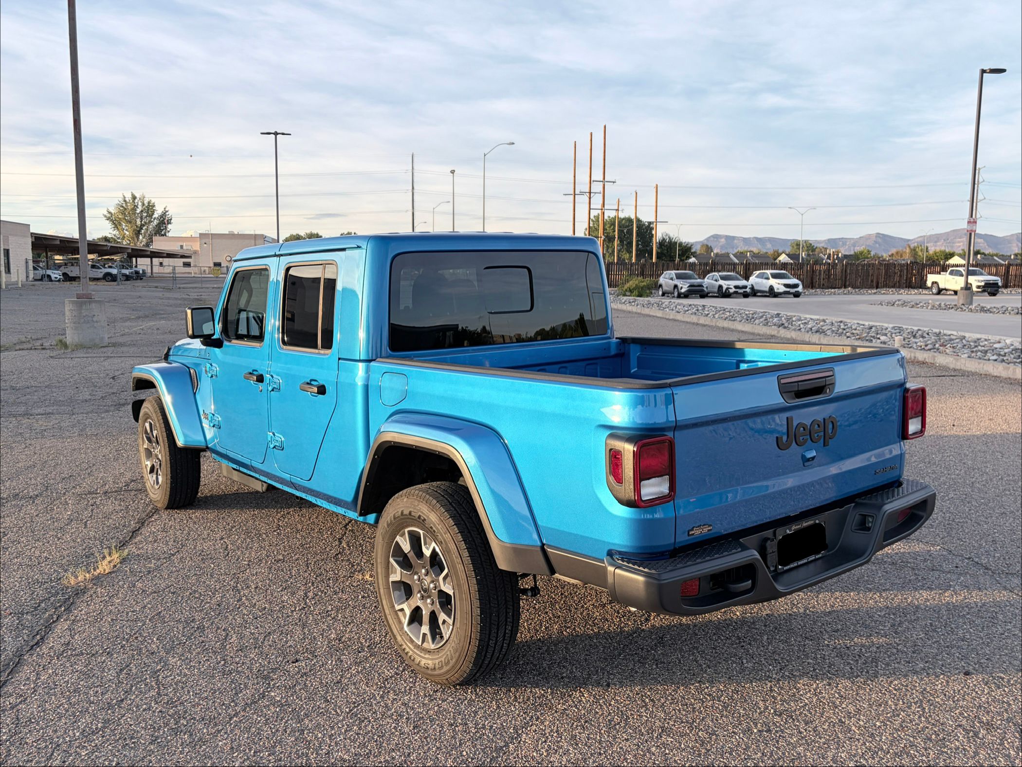 Used 2026 Jeep Gladiator Sport AWD/4WD image 6