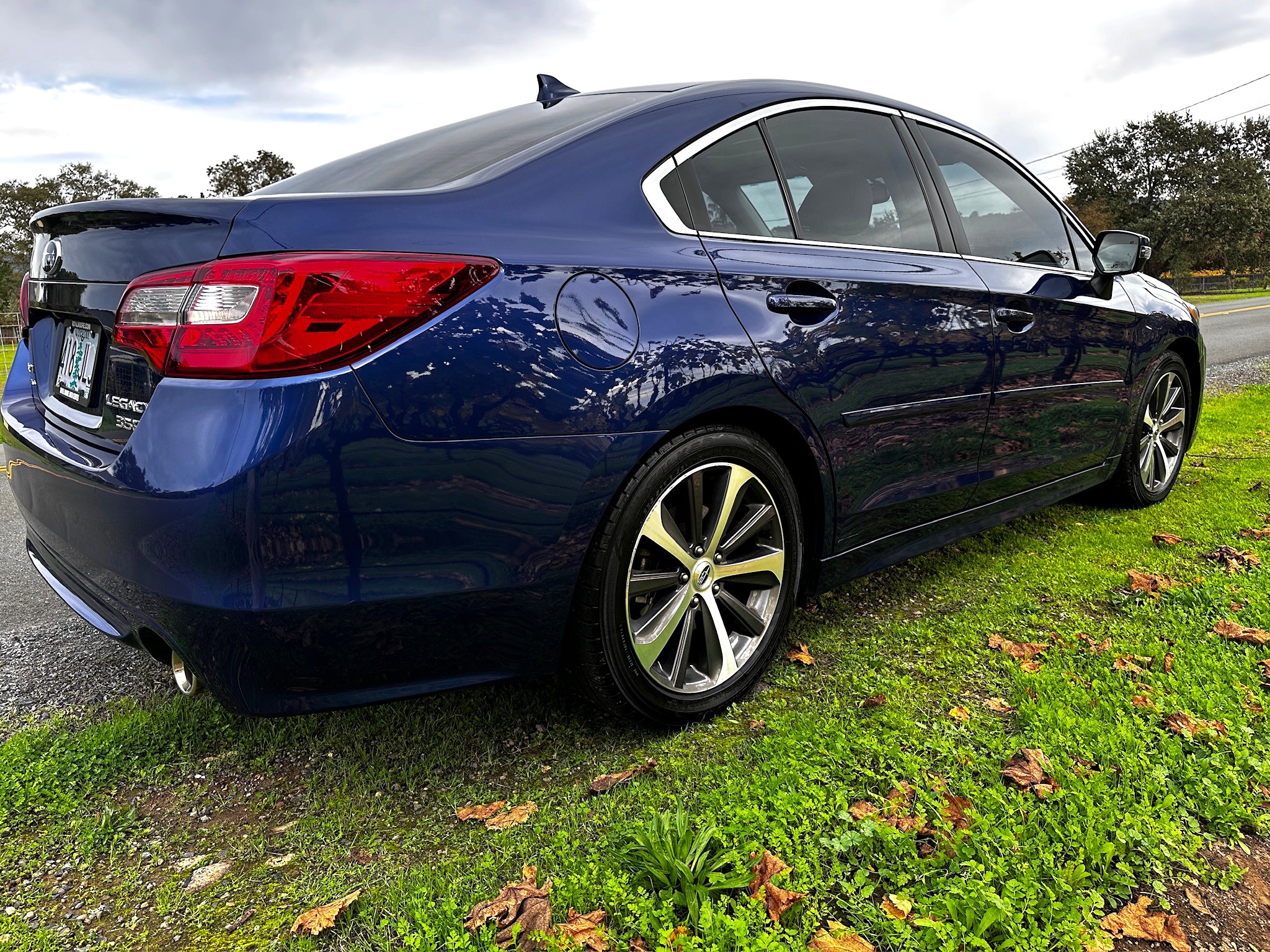 Used 2016 Subaru Legacy 3.6R Limited AWD/4WD image 5