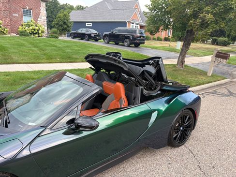 Used 2019 BMW i8 Roadster AWD/4WD image 6
