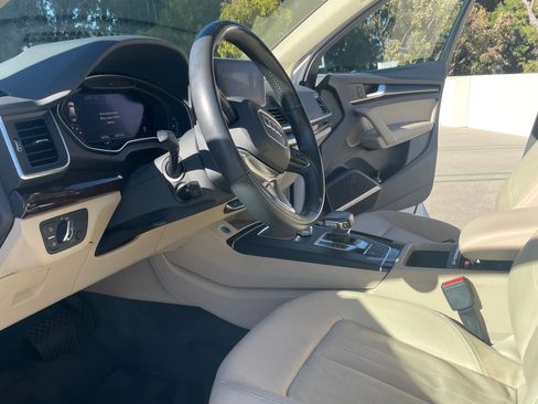 Used 2018 Audi Q5 2.0T Premium Plus w/ Premium Plus Package image 9