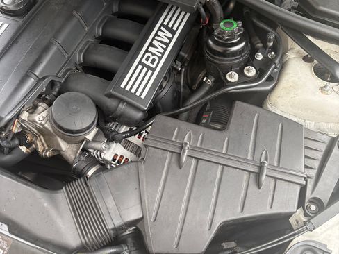 Used 2008 BMW 328i Convertible image 12