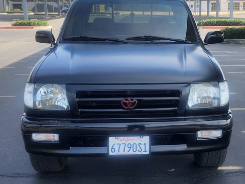 Used 1999 Toyota Tacoma 2WD Xtracab image 2