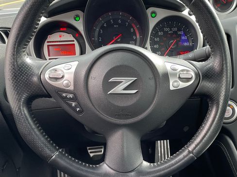 Used 2010 Nissan 370Z Touring w/ Sport Pkg RWD image 23
