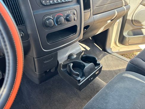 Used 2005 Dodge Ram 1500 Truck SLT RWD image 11