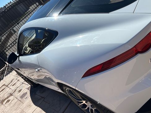 Used 2015 Jaguar F-TYPE R image 4