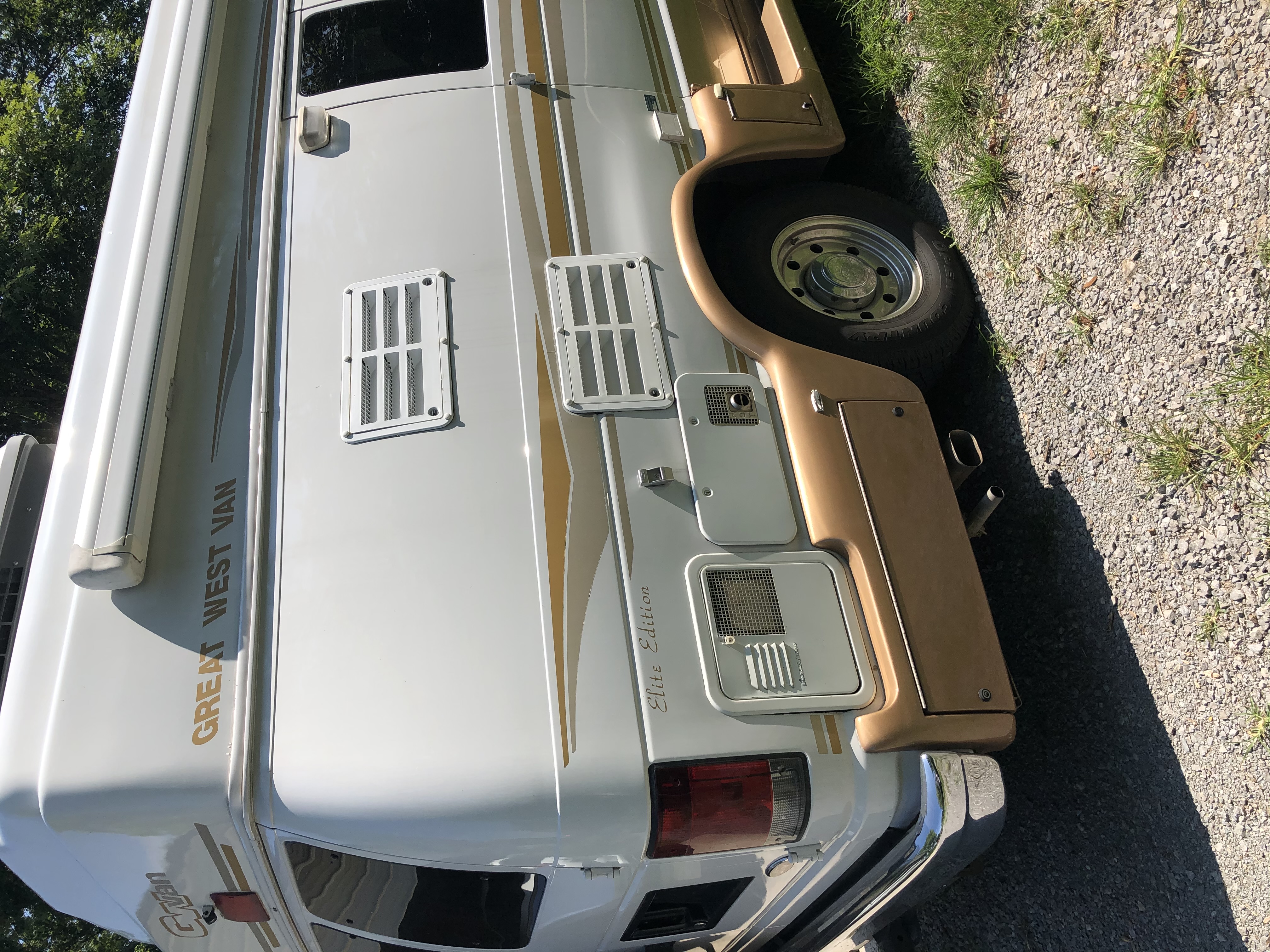 Used 2006 Ford E-350 and Econoline 350 Extended Super Duty RWD image 1