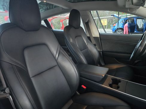 Used 2018 Tesla Model 3 Long Range image 5