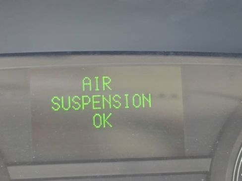 Used 2006 Lincoln Town Car Signature Limited image 11