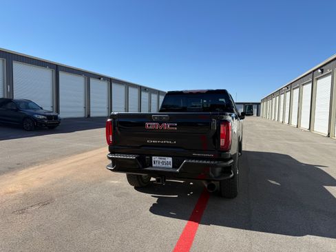 Used 2021 GMC Sierra 2500 Denali w/ Denali Ultimate Package image 4
