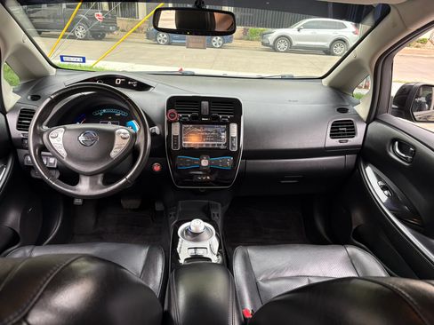 Used 2016 Nissan Leaf SL w/ Premium Package image 17