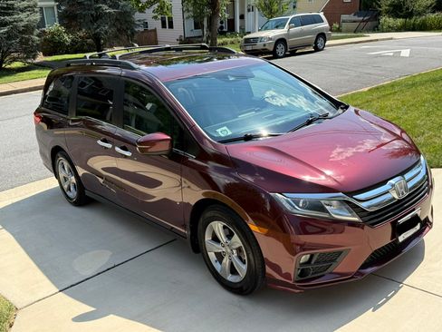 Used 2018 Honda Odyssey EX-L image 9