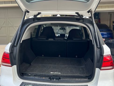 Used 2017 Mercedes-Benz GLE 350 4MATIC image 2