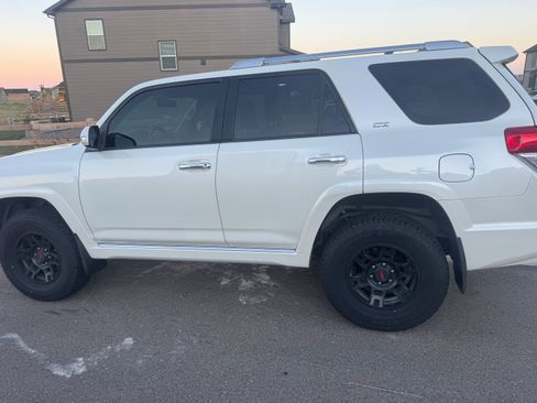 Used 2013 Toyota 4Runner SR5 w/ Convenience Pkg AWD/4WD image 1