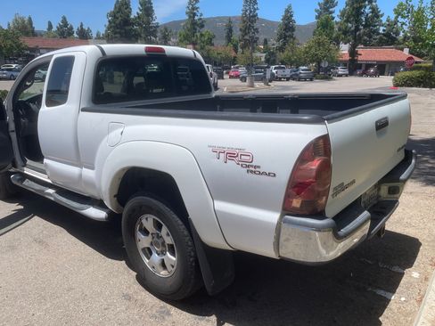 Used 2005 Toyota Tacoma 4x4 Access Cab image 5