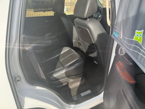 Used 2007 GMC Yukon SLT w/ SLT Preferred Equipment Group image 12