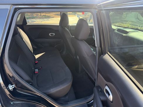 Used 2016 Kia Soul image 10