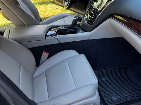 Used 2019 Cadillac CTS AWD Sedan image 14