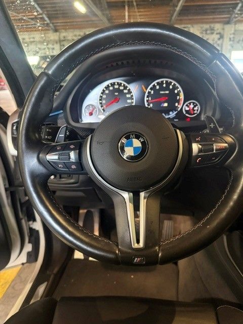 Used 2018 BMW X5 M w/ Executive Package AWD/4WD image 10