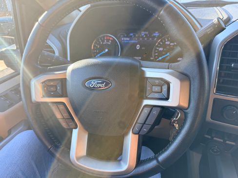 Used 2021 Ford F350 Lariat w/ Chrome Package image 9