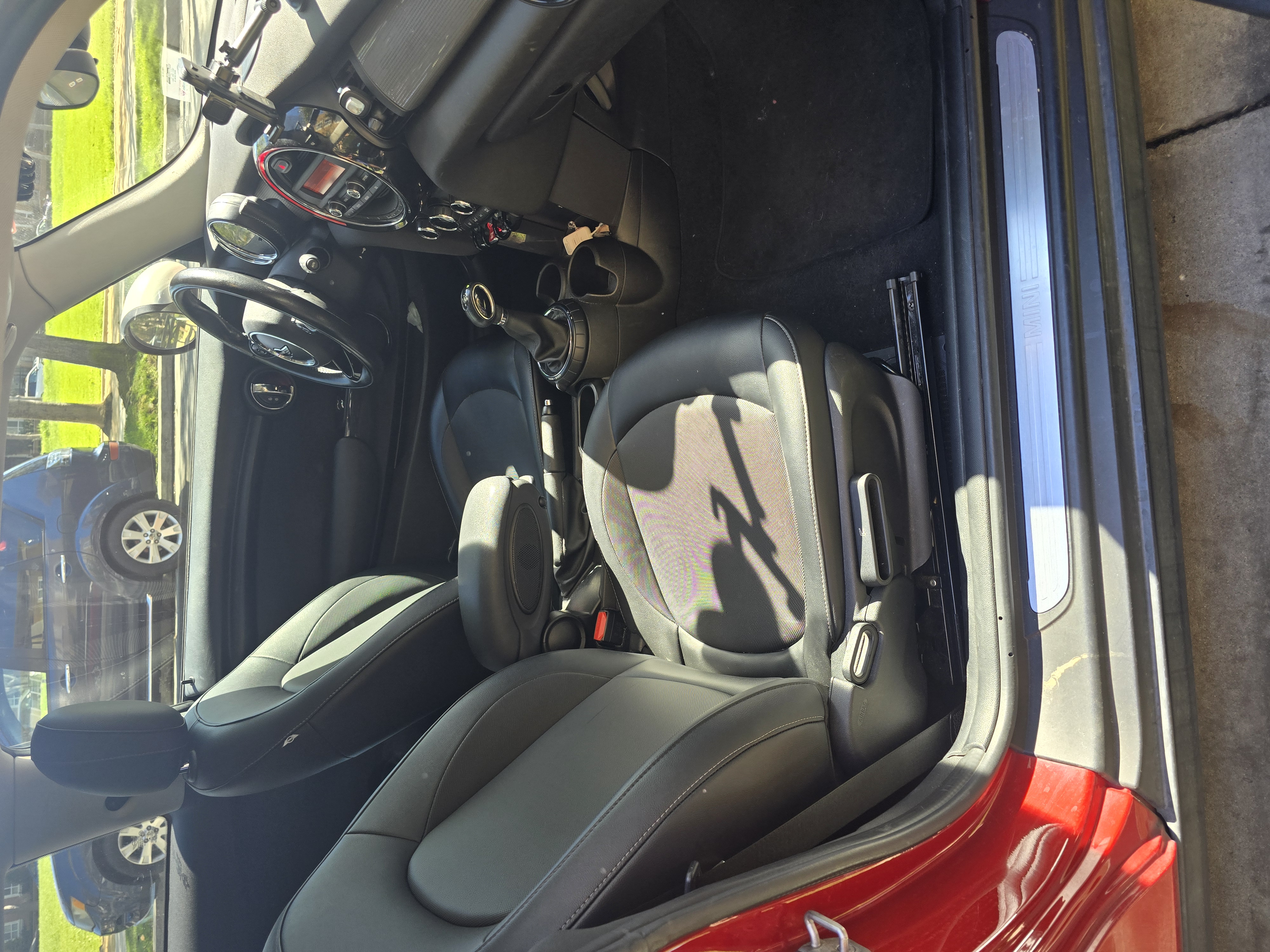 Used 2015 MINI Cooper 2-Door Hardtop FWD image 12