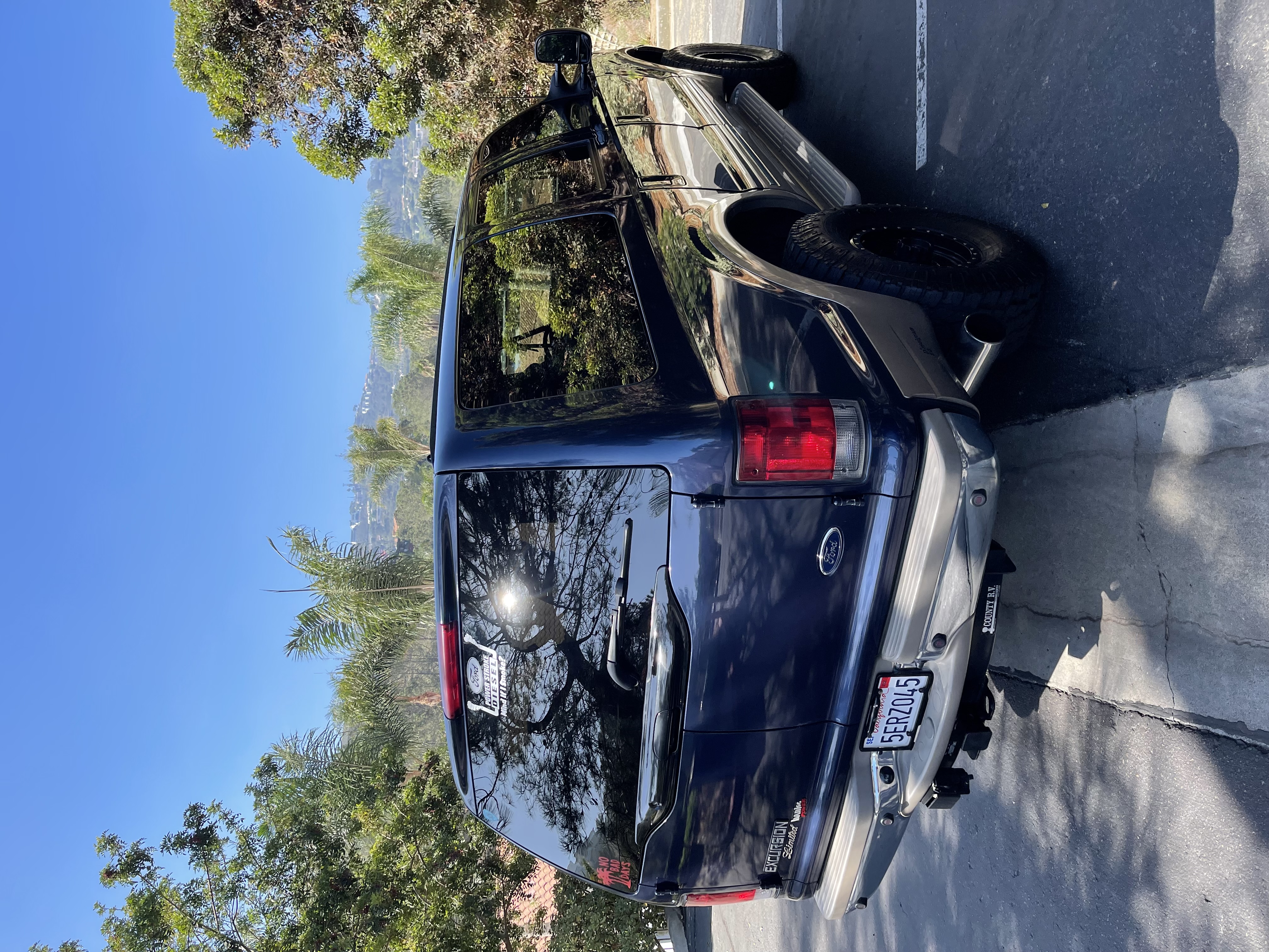 Used 2002 Ford Excursion Limited AWD/4WD image 6