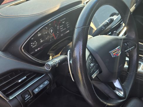 Used 2023 Cadillac CT5 Sport w/ Parking Package AWD/4WD image 9
