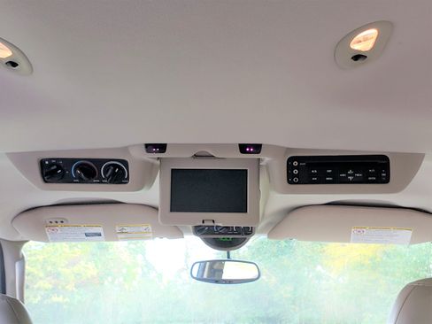 Used 2005 Ford Excursion Limited image 20