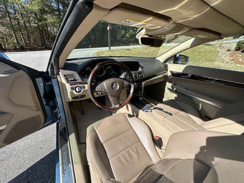 Used 2011 Mercedes-Benz E 350 Cabriolet image 18