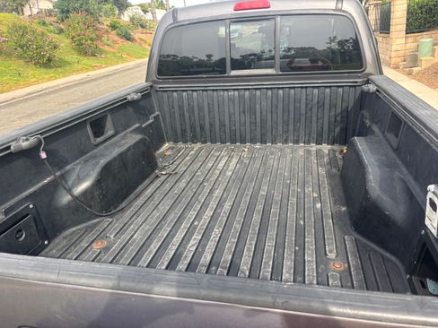 Used 2009 Toyota Tacoma PreRunner image 10