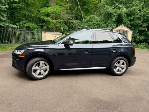 Used 2018 Audi Q5 2.0T Premium Plus w/ Premium Plus Package AWD/4WD image 8