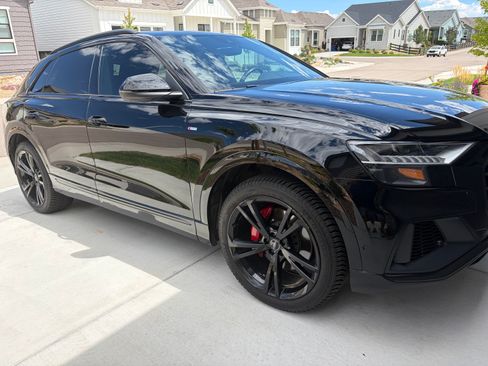 Used 2019 Audi Q8 Prestige w/ Luxury Package AWD/4WD image 5