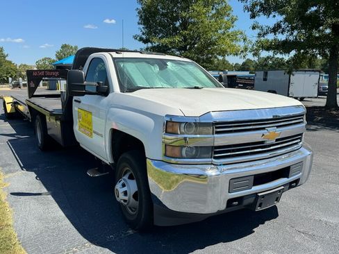 Used 2015 Chevrolet Silverado 3500 W/T image 1