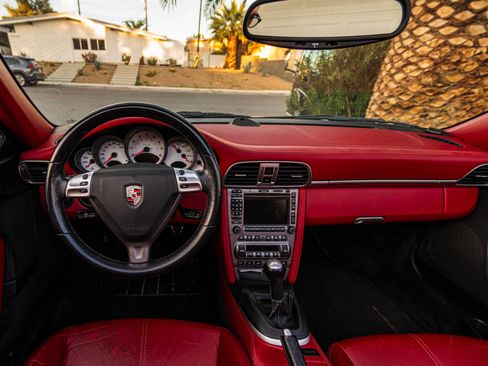 Used 2006 Porsche 911 Carrera S image 14