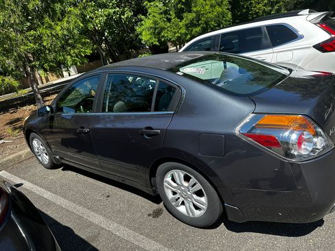 Used 2011 Nissan Altima 2.5 S w/ Convenience Pkg image 5