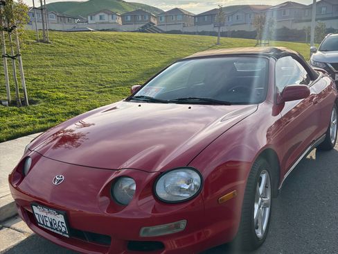 Used 1999 Toyota Celica GT image 2