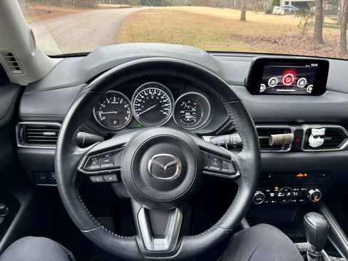 Used 2018 MAZDA CX-5 Touring image 10