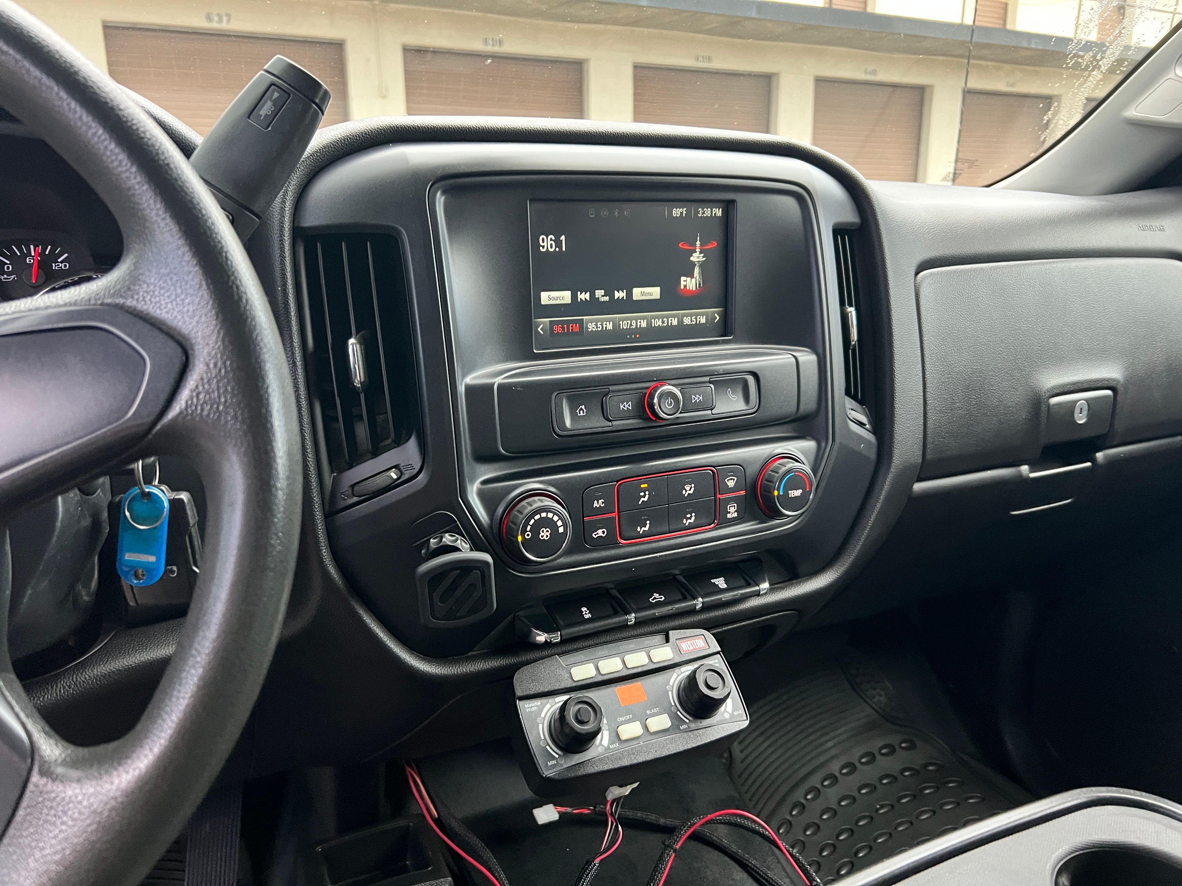Used 2016 GMC Sierra 3500 4x4 Crew Cab w/ Sierra Convenience Package image 5