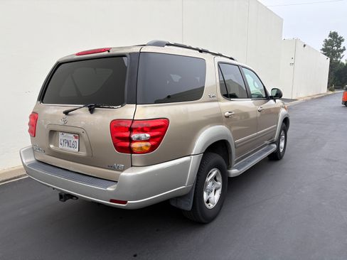 Used 2002 Toyota Sequoia SR5 image 8