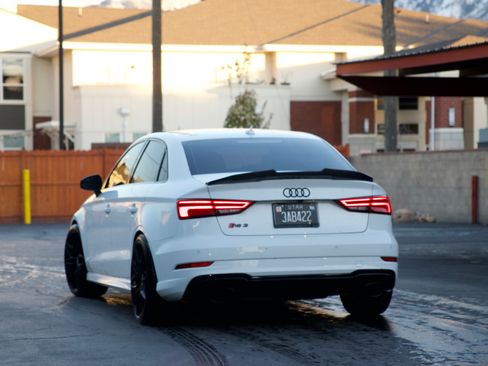 Used 2018 Audi RS 3 Sedan 4D w/ Dynamic Plus Package image 2