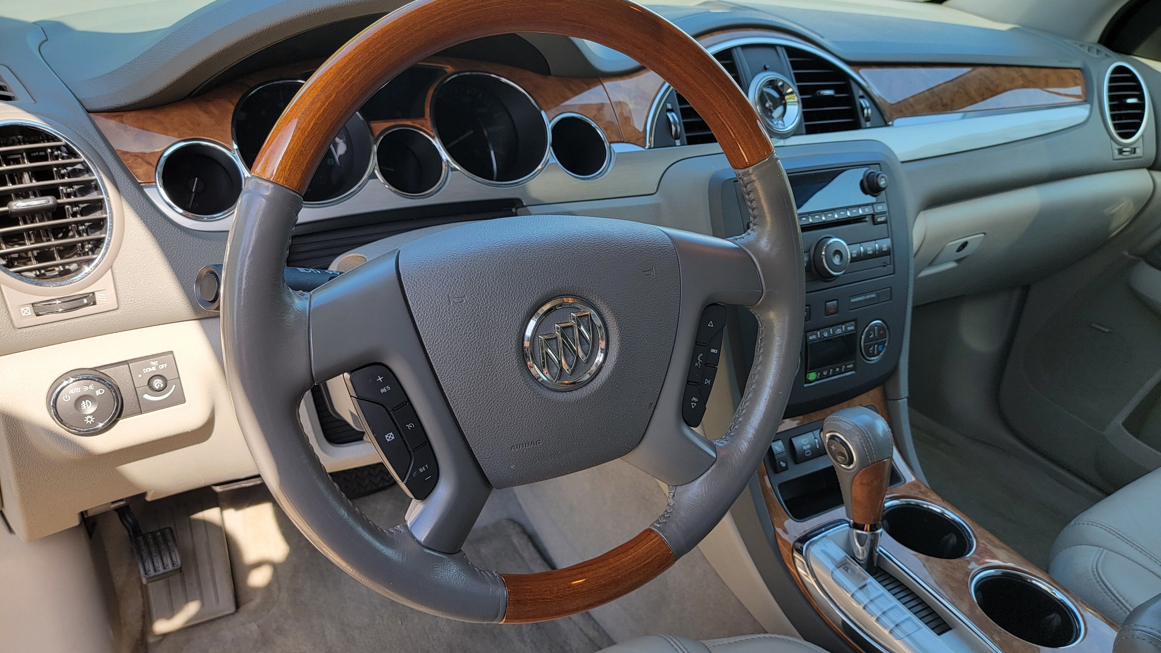 Used 2012 Buick Enclave Leather FWD image 22