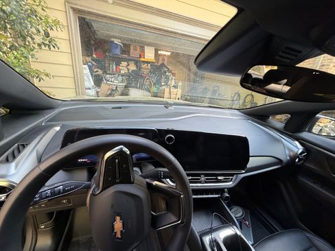 Used 2026 Chevrolet Equinox EV LT image 10