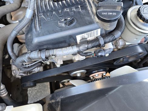 Used 2015 Toyota Tacoma 2WD Access Cab image 15