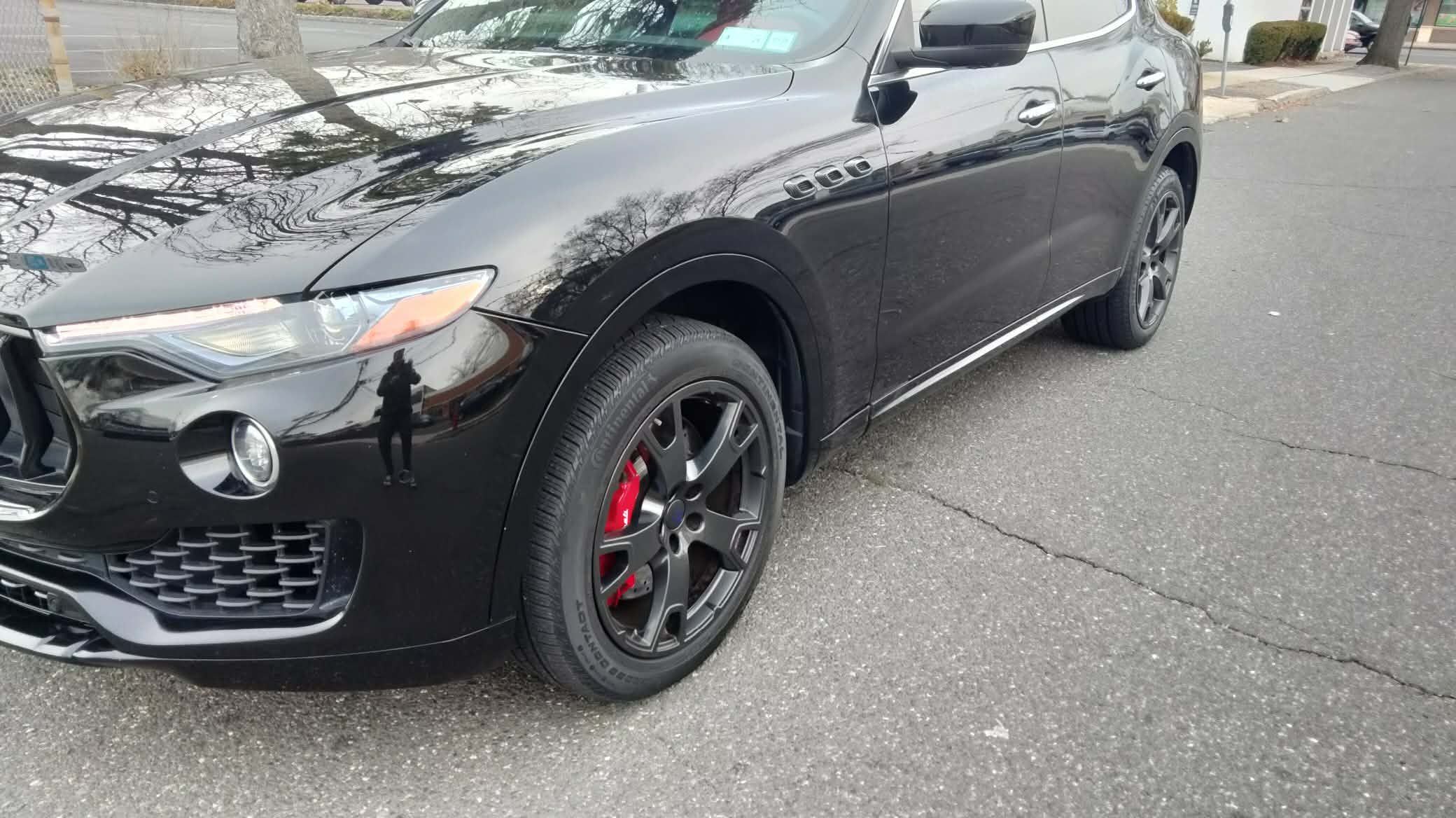 Used 2018 Maserati Levante S GranSport AWD/4WD image 2