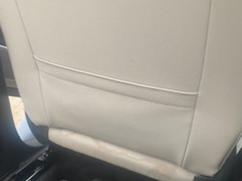 Used 2020 Volkswagen Tiguan SE w/ Panoramic Sunroof Package image 8