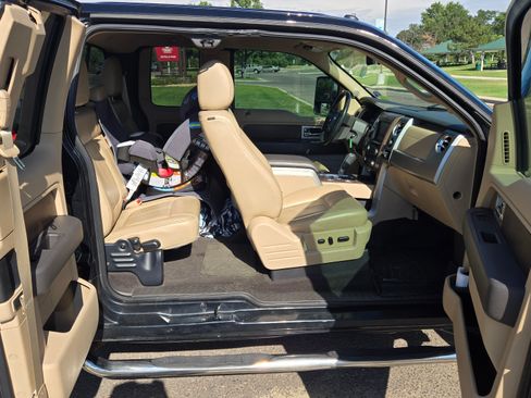 Used 2013 Ford F150 Lariat w/ Mid Equipment Group image 8