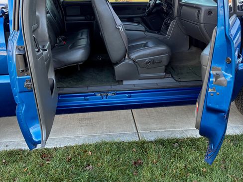 Used 2003 Chevrolet Silverado 1500 SS image 17