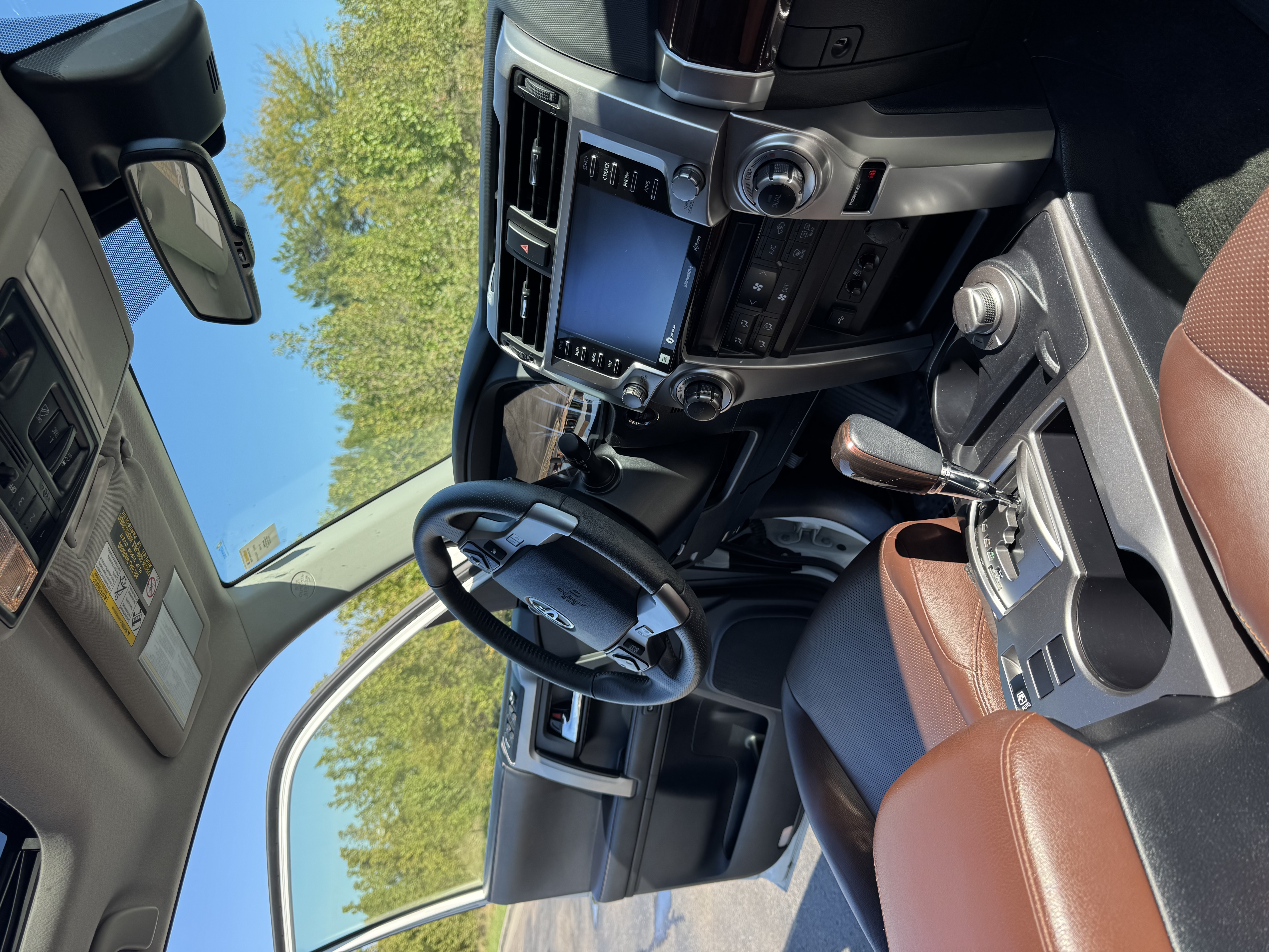 Used 2020 Toyota 4Runner Limited AWD/4WD image 11